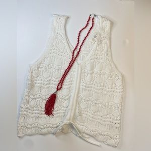 Jessica Simpson Medium sweater tank/ crop top. White loose knit, medium